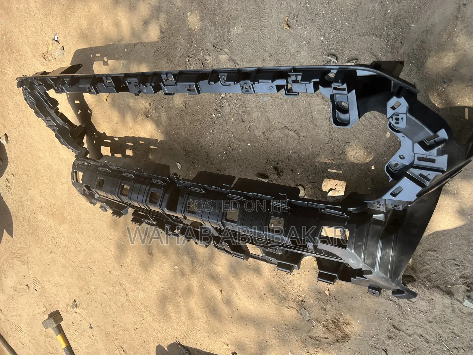 Toyota Tacoma 2024 Front Bumper Grill Holder