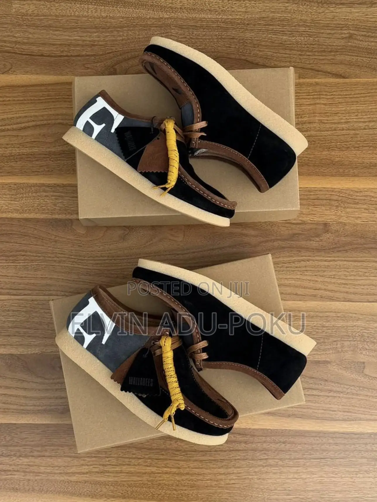 Clarks Wallabees Low Boots in Different Colours , Swipe>
