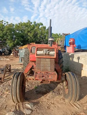 Massey Ferguson 1080 Tractor