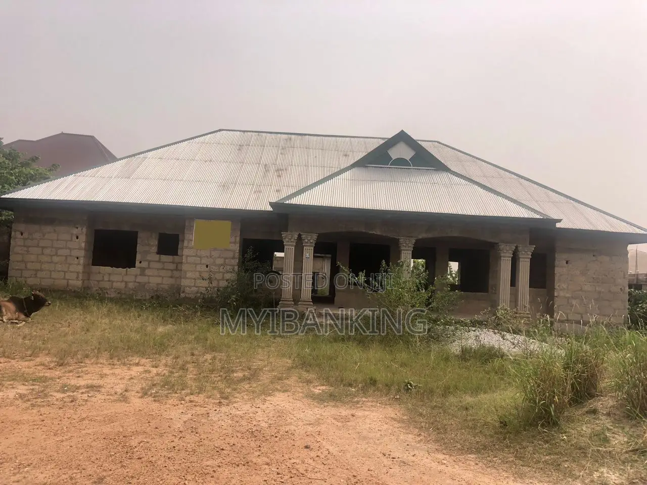6bdrm House in Kwabre for sale