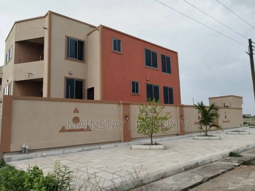 5bdrm House in Mainstay Estates, Tema Metropolitan for rent