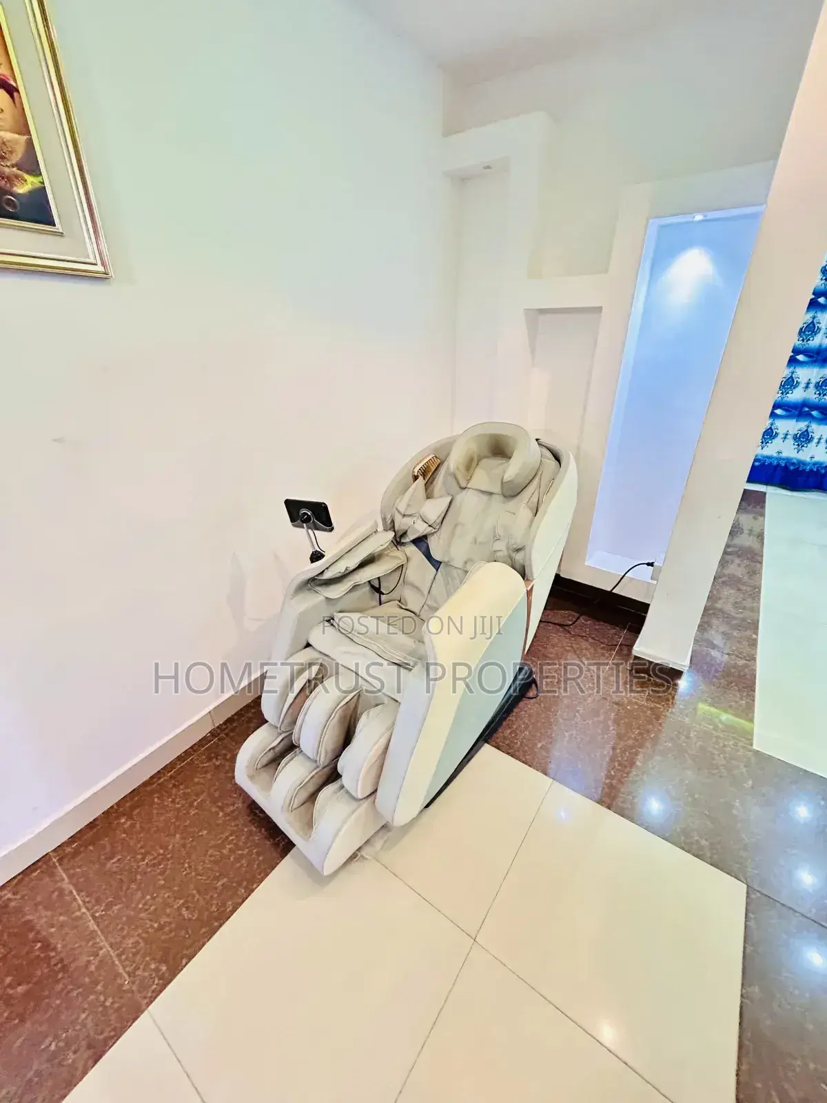 7bdrm Mansion in Hometrust Properties, East Legon for sale