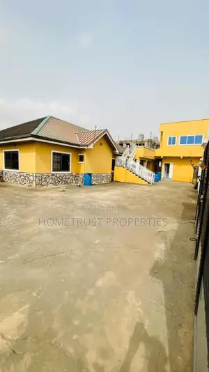 5bdrm House in Hometrust Properties, Ablekuma for sale
