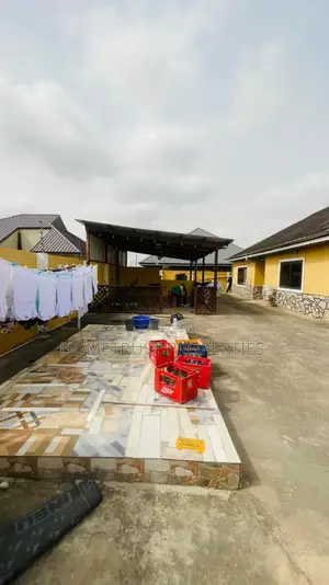 5bdrm House in Hometrust Properties, Ablekuma for sale