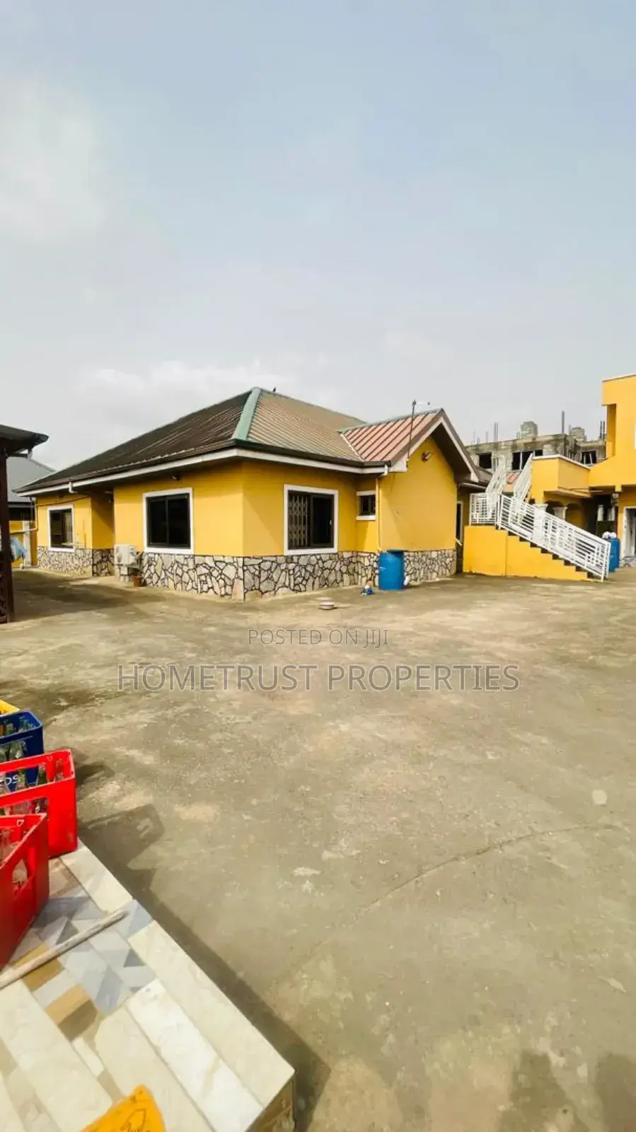 5bdrm House in Hometrust Properties, Ablekuma for sale