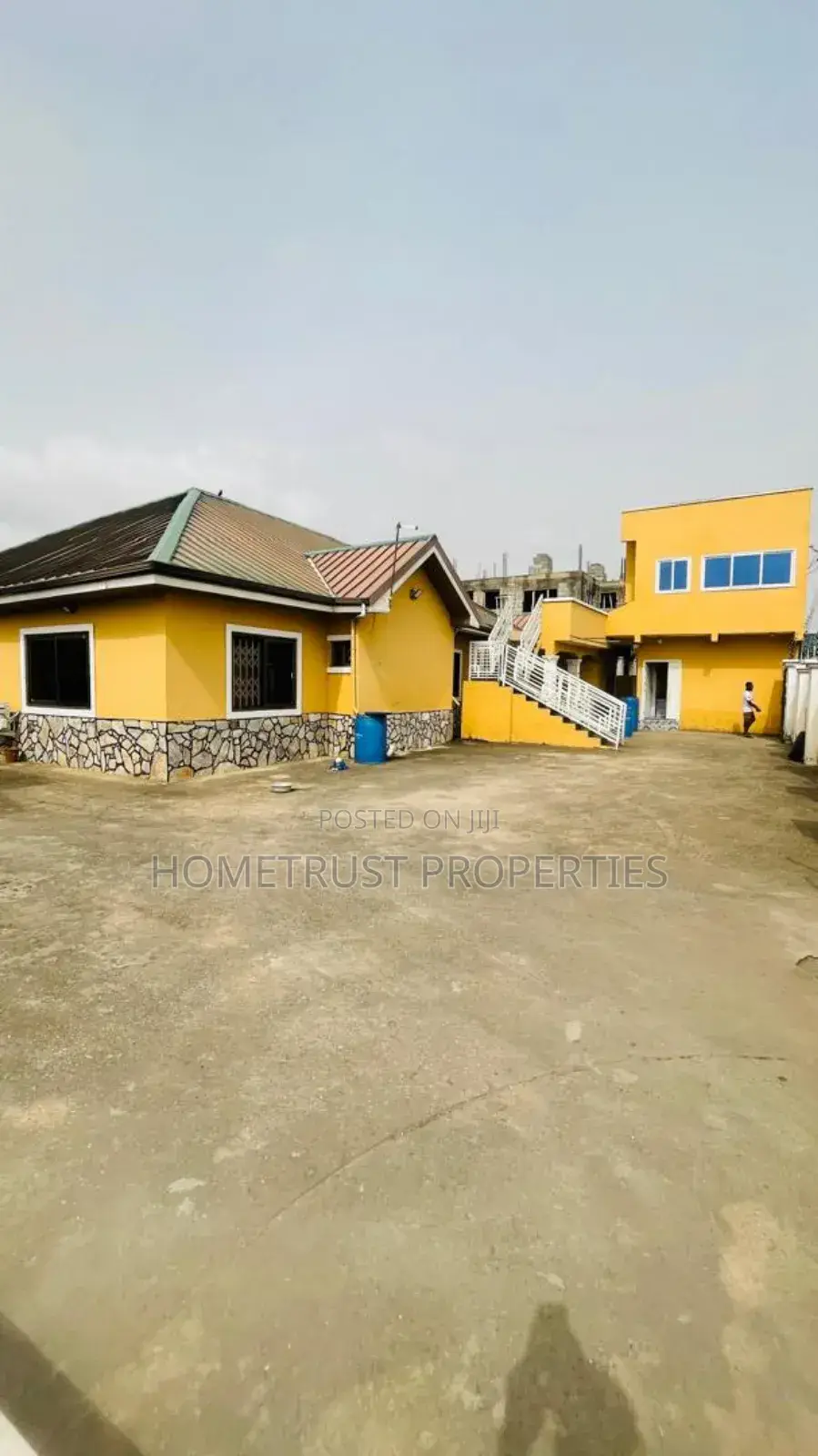 5bdrm House in Hometrust Properties, Ablekuma for sale