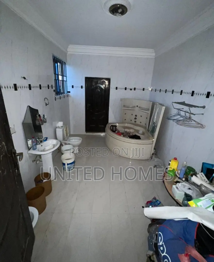 7bdrm House in McCarthy Hill for sale