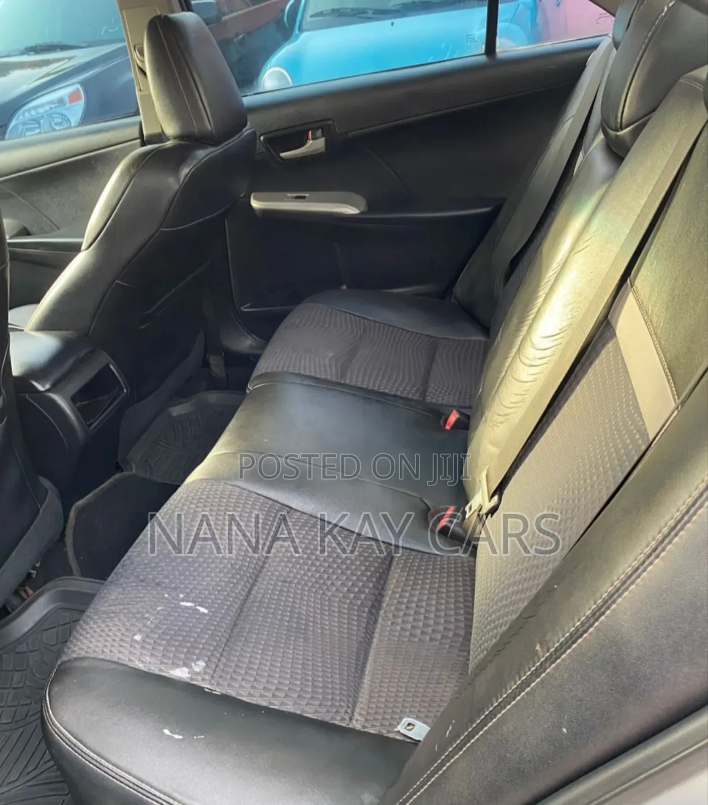 Toyota Camry SE 4dr Sedan (2.5L 4cyl 6A) 2013 Silver