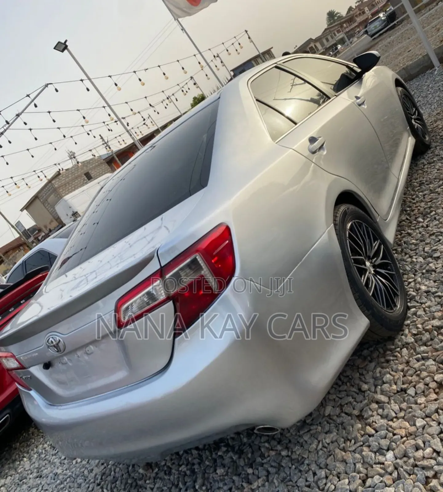 Toyota Camry SE 4dr Sedan (2.5L 4cyl 6A) 2013 Silver