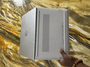 New Laptop HP 15-fd0290ns 4GB Intel SSD 128GB