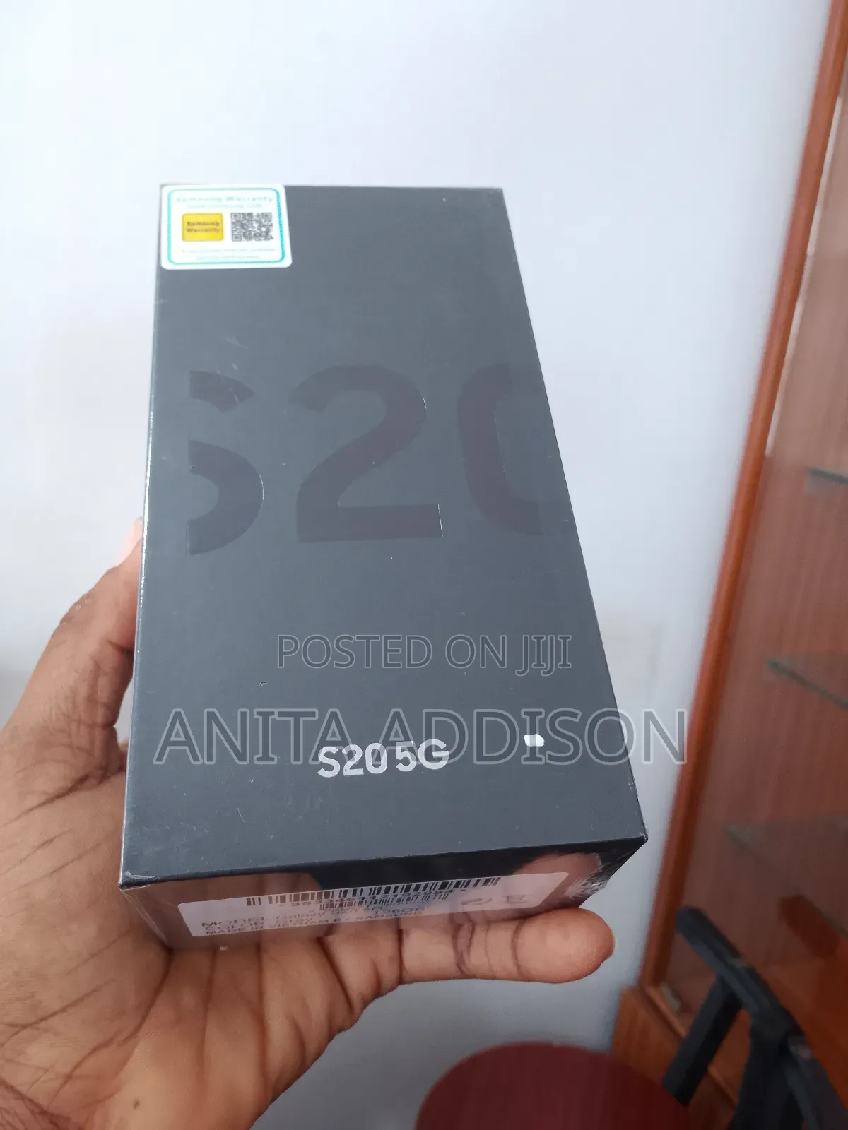 New Samsung Galaxy S20 128 GB Black