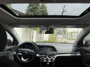 Hyundai Elantra Limited 2020 Red