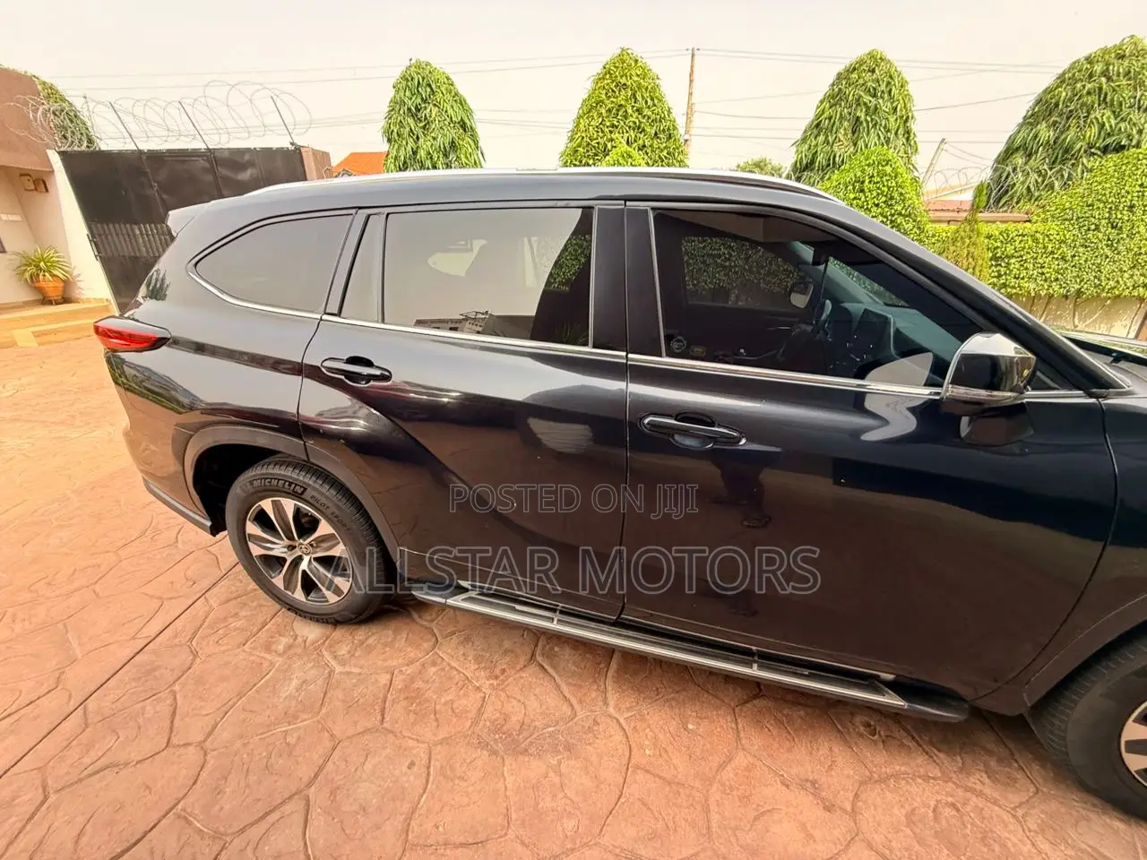 Toyota Highlander XLE 2021 Black