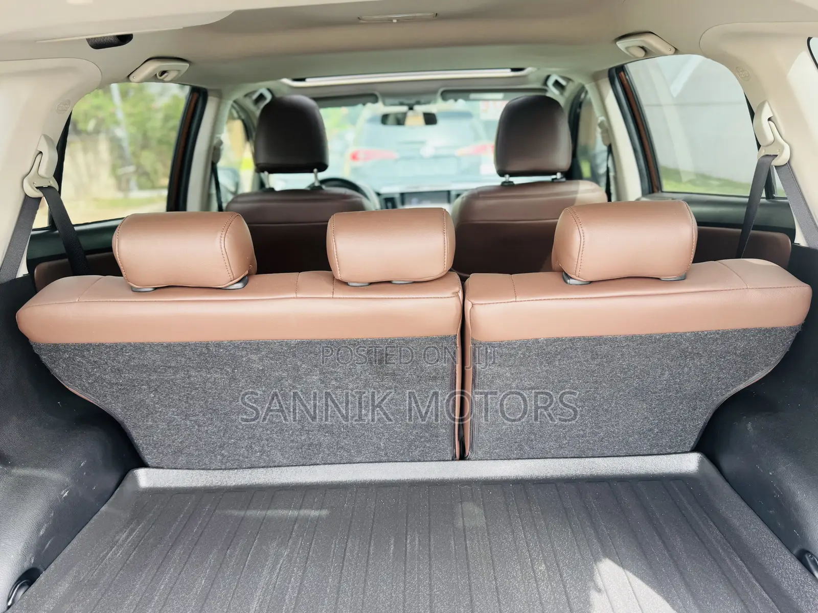 Toyota RAV4 Limited AWD (2.5L 4cyl 6A) 2016 Brown