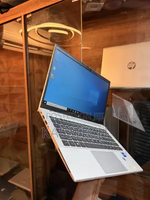 Laptop HP EliteBook 830 G8 16GB Intel Core I5 SSD 256GB