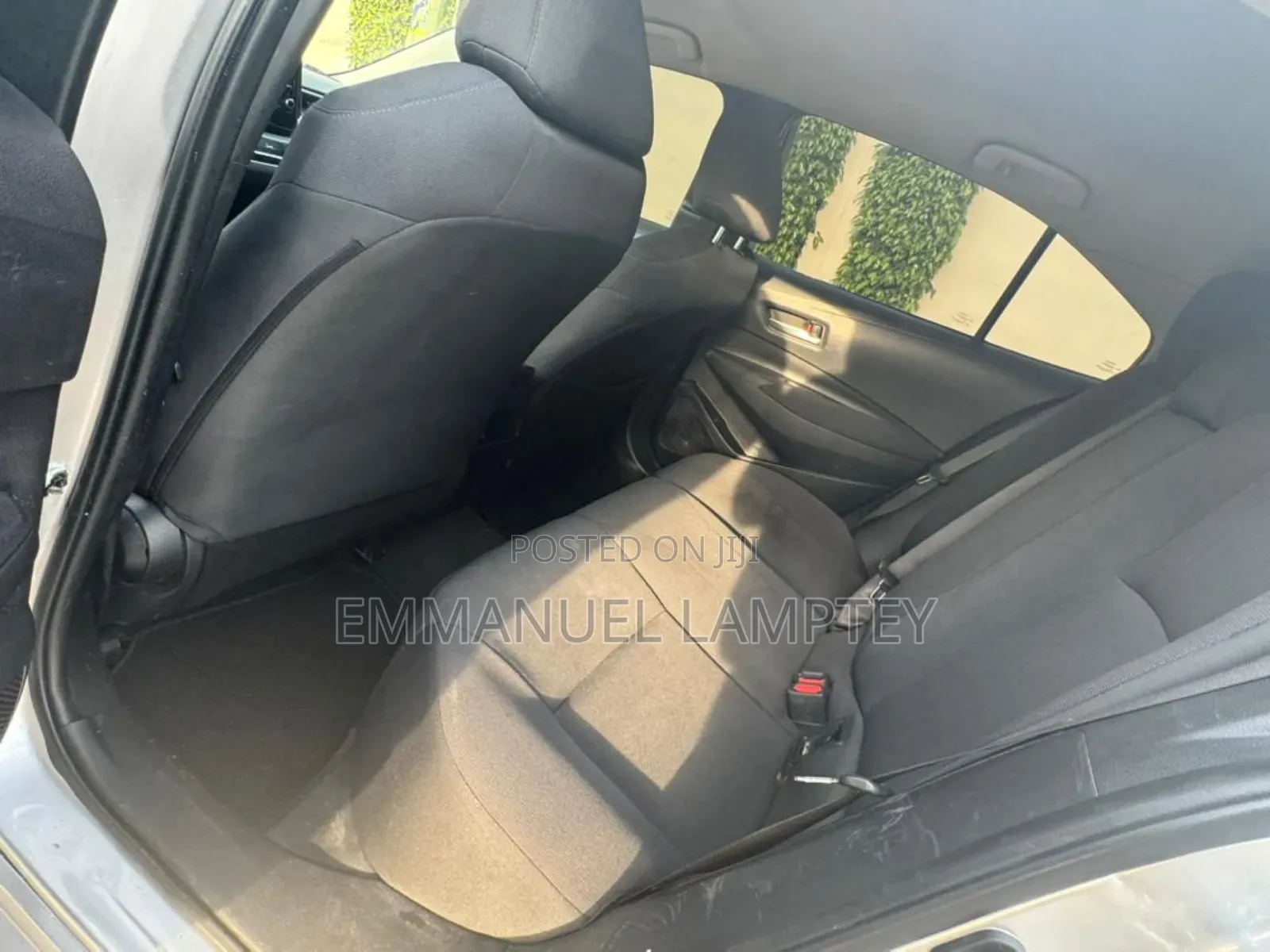 Toyota Corolla LE 2021 Silver