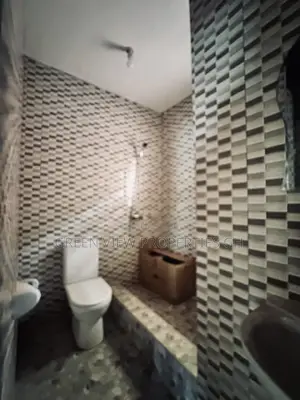 1bdrm Room & Parlour in West Hills Mall Area for rent