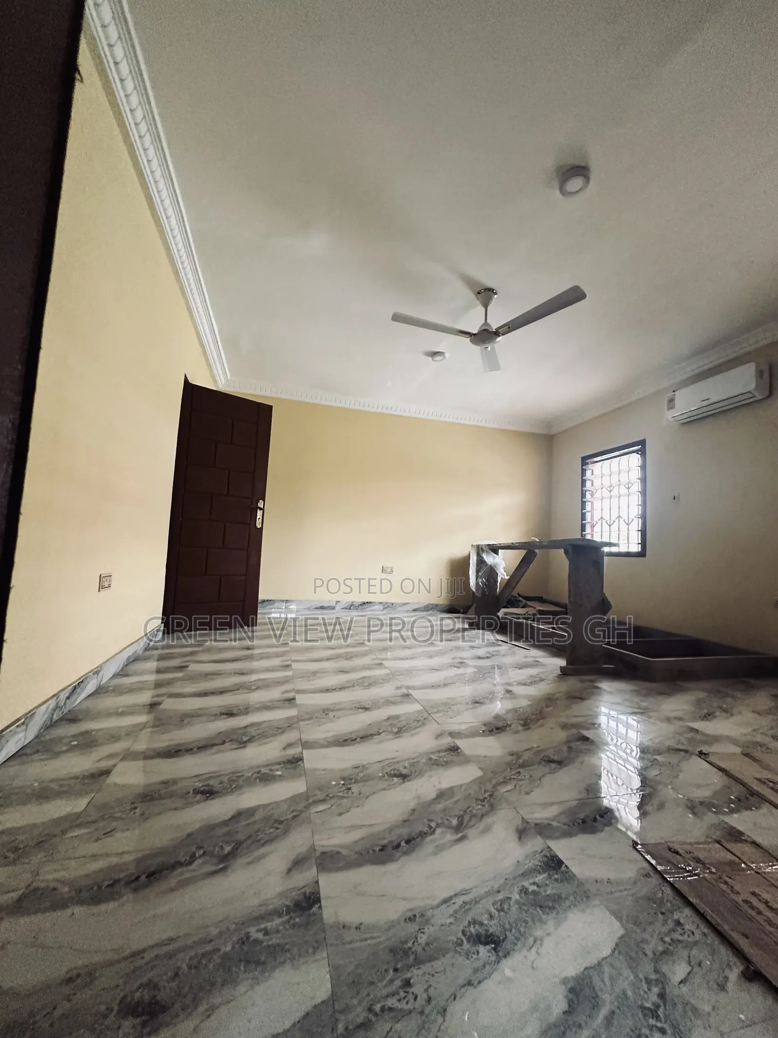 1bdrm Room & Parlour in West Hills Mall Area for rent