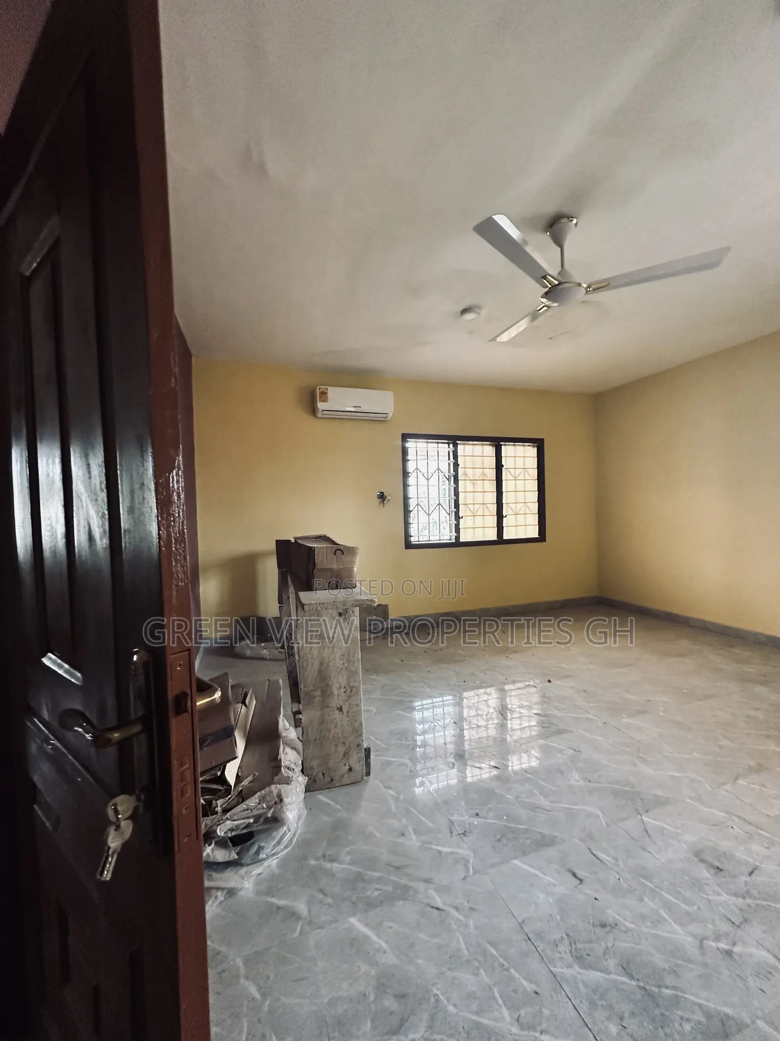 1bdrm Room & Parlour in West Hills Mall Area for rent