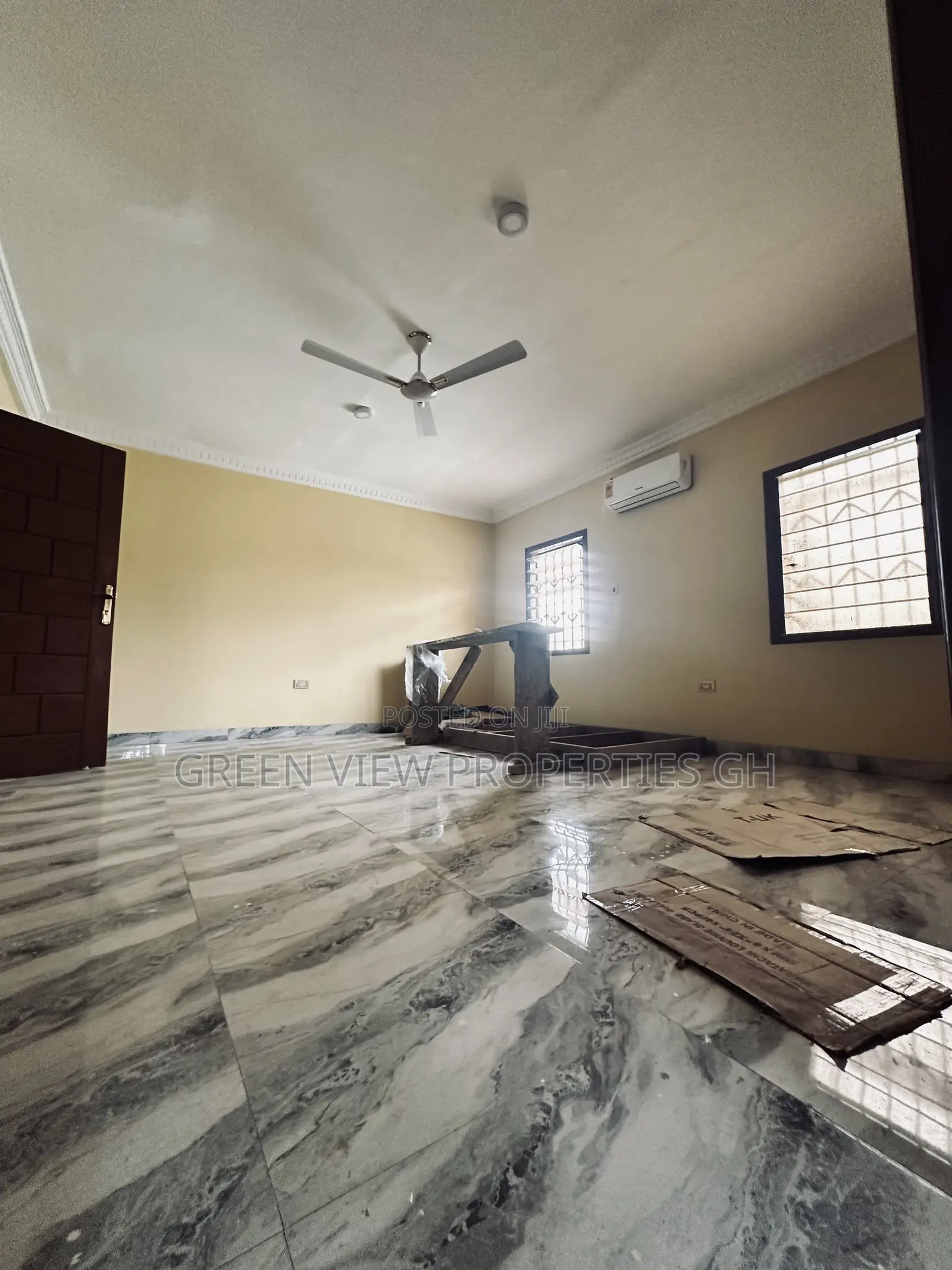 1bdrm Room & Parlour in West Hills Mall Area for rent