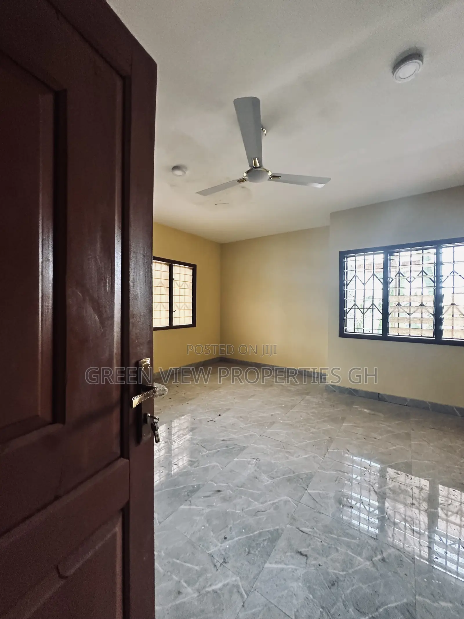1bdrm Room & Parlour in West Hills Mall Area for rent