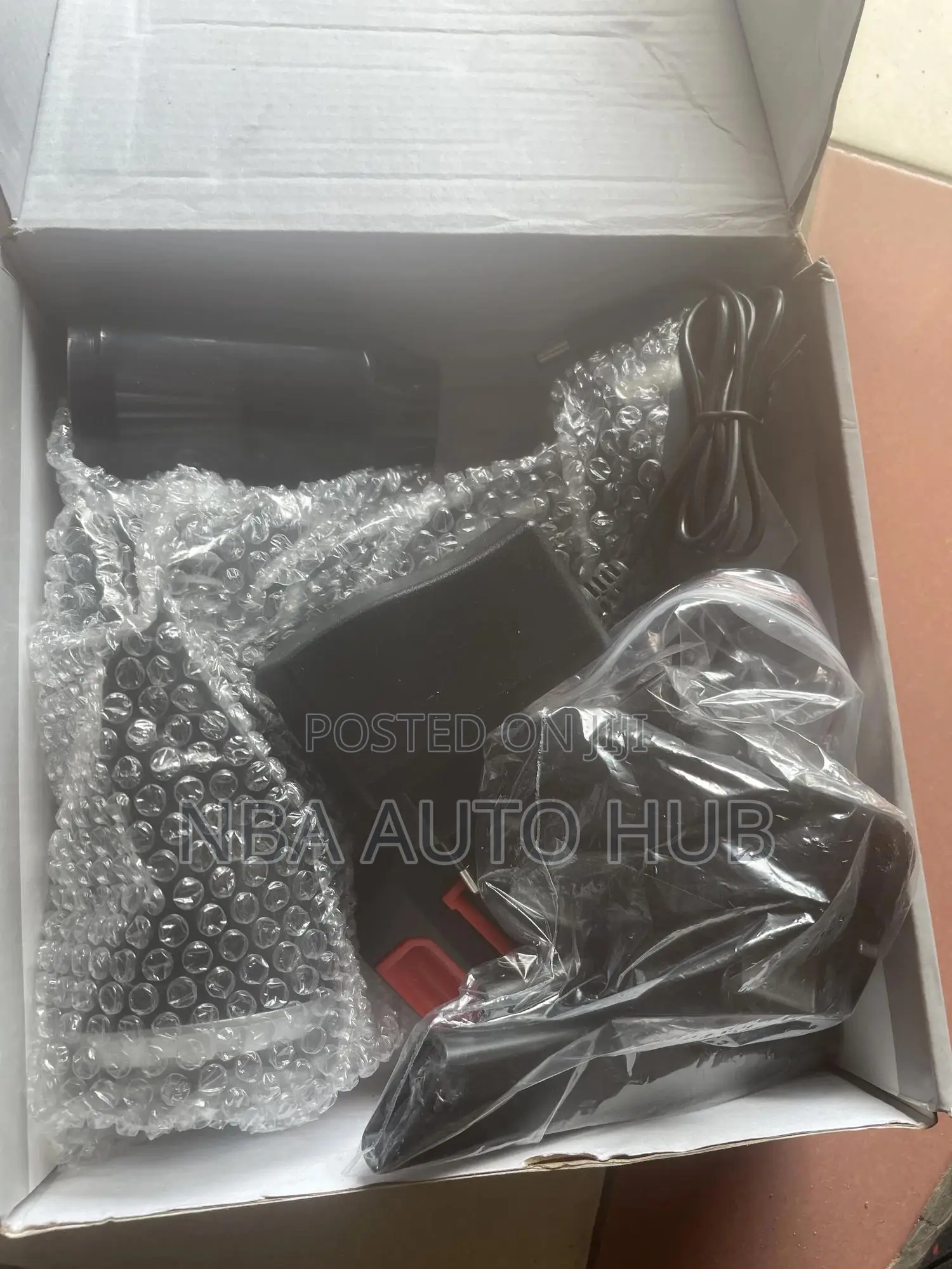 Multifunctional Vacuum Cleaner for All Cars