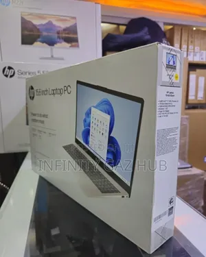 New Laptop HP 15-da3007nia 8GB Intel Core i5 SSD 512GB