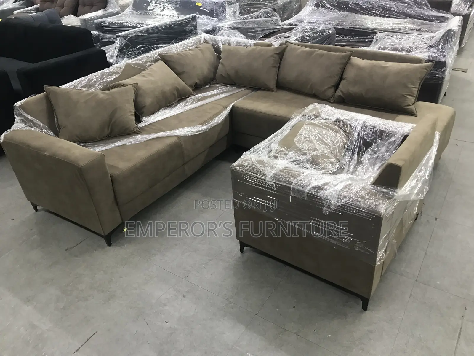 Quality Modern Executive Sofa Set