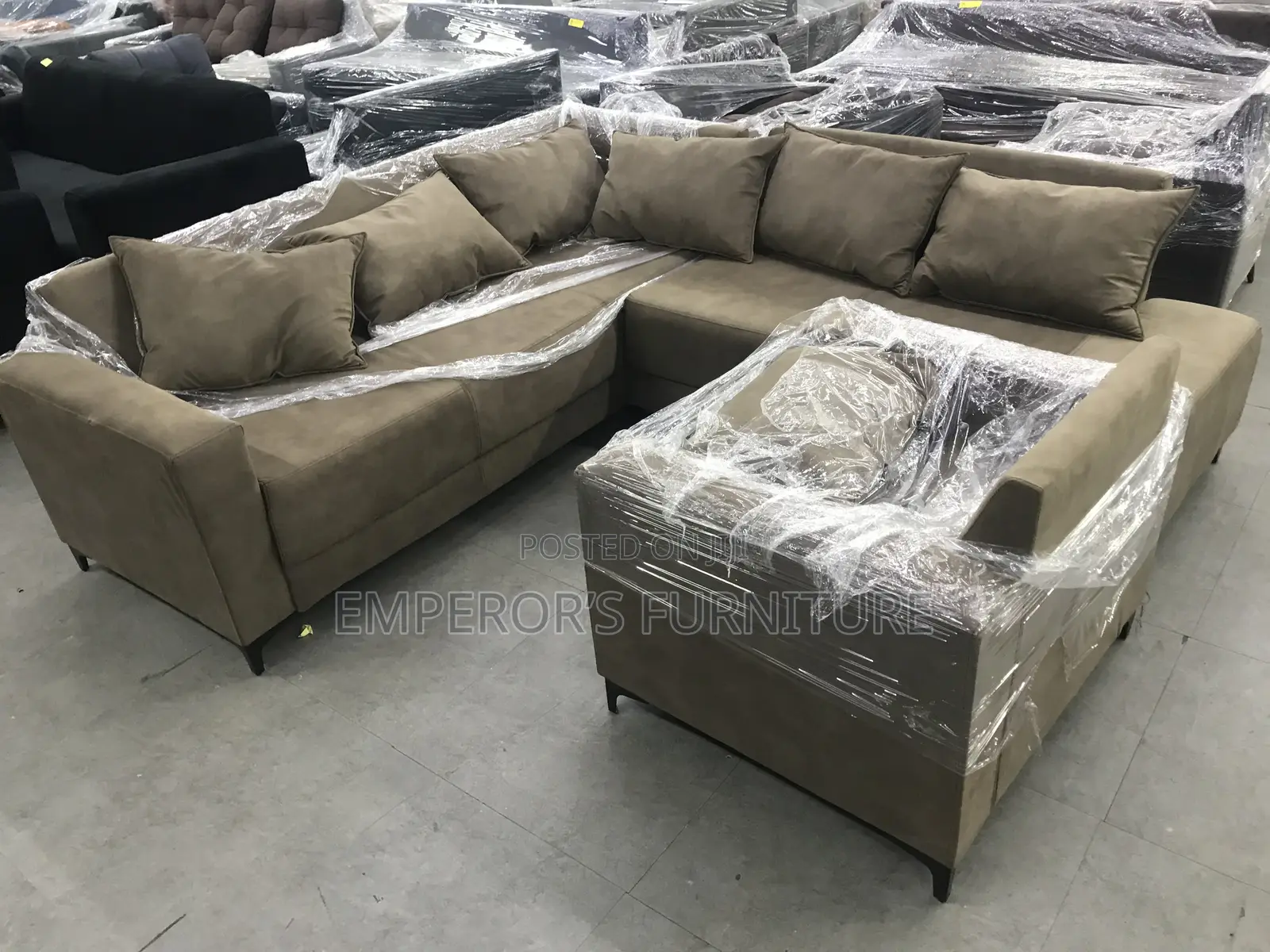 Quality Modern Executive Sofa Set