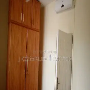 2bdrm Apartment in Osu Ako-Adjei for rent