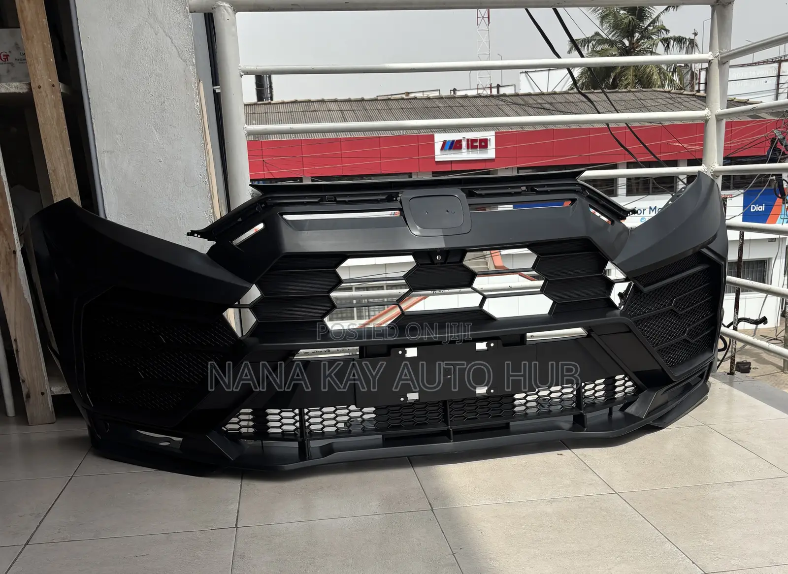 Honda CRV 2017,2018,2019,2020,2021 Lamborghini Style Spec Bumper