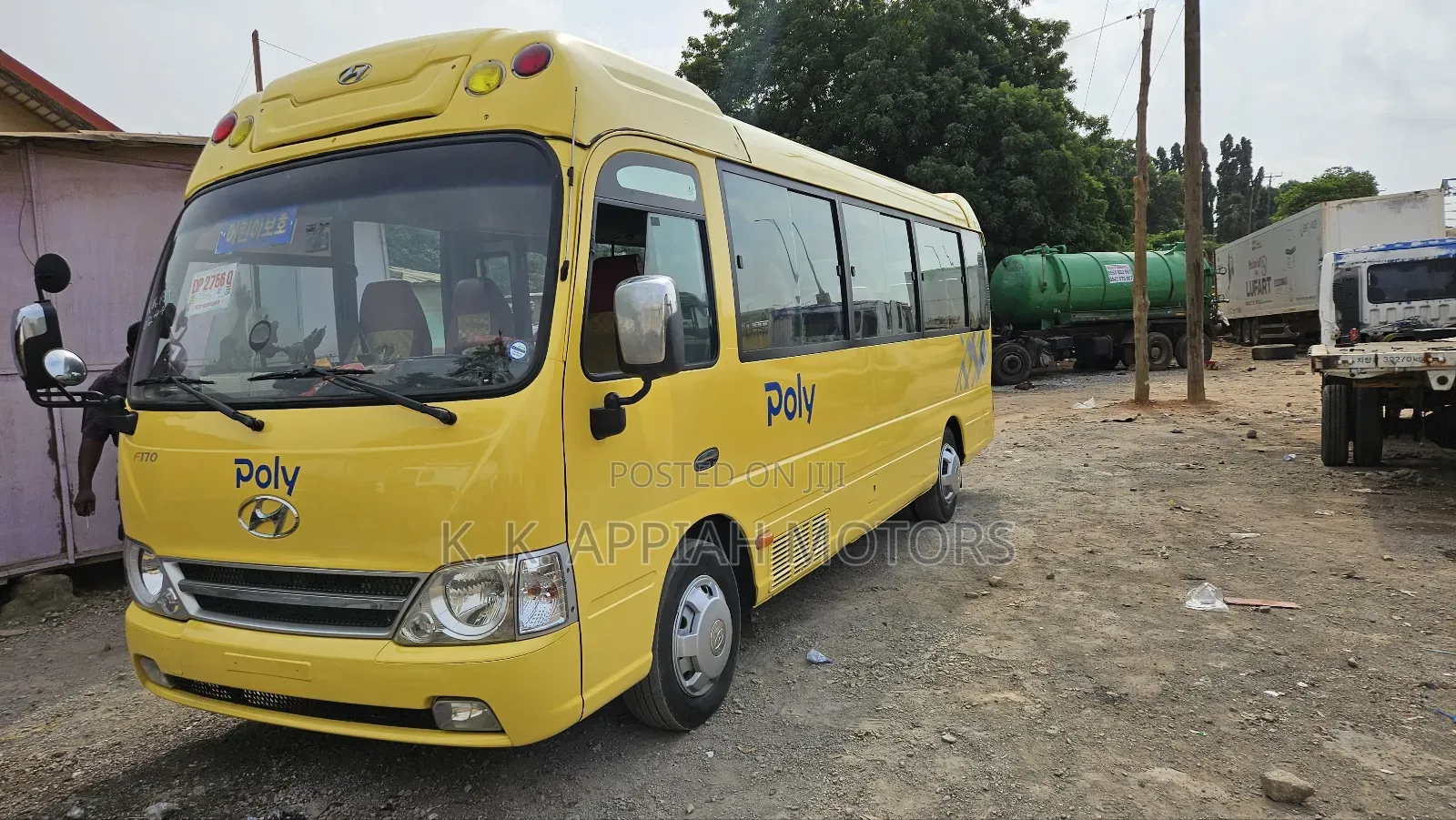 Hyundai County 2015 Yellow