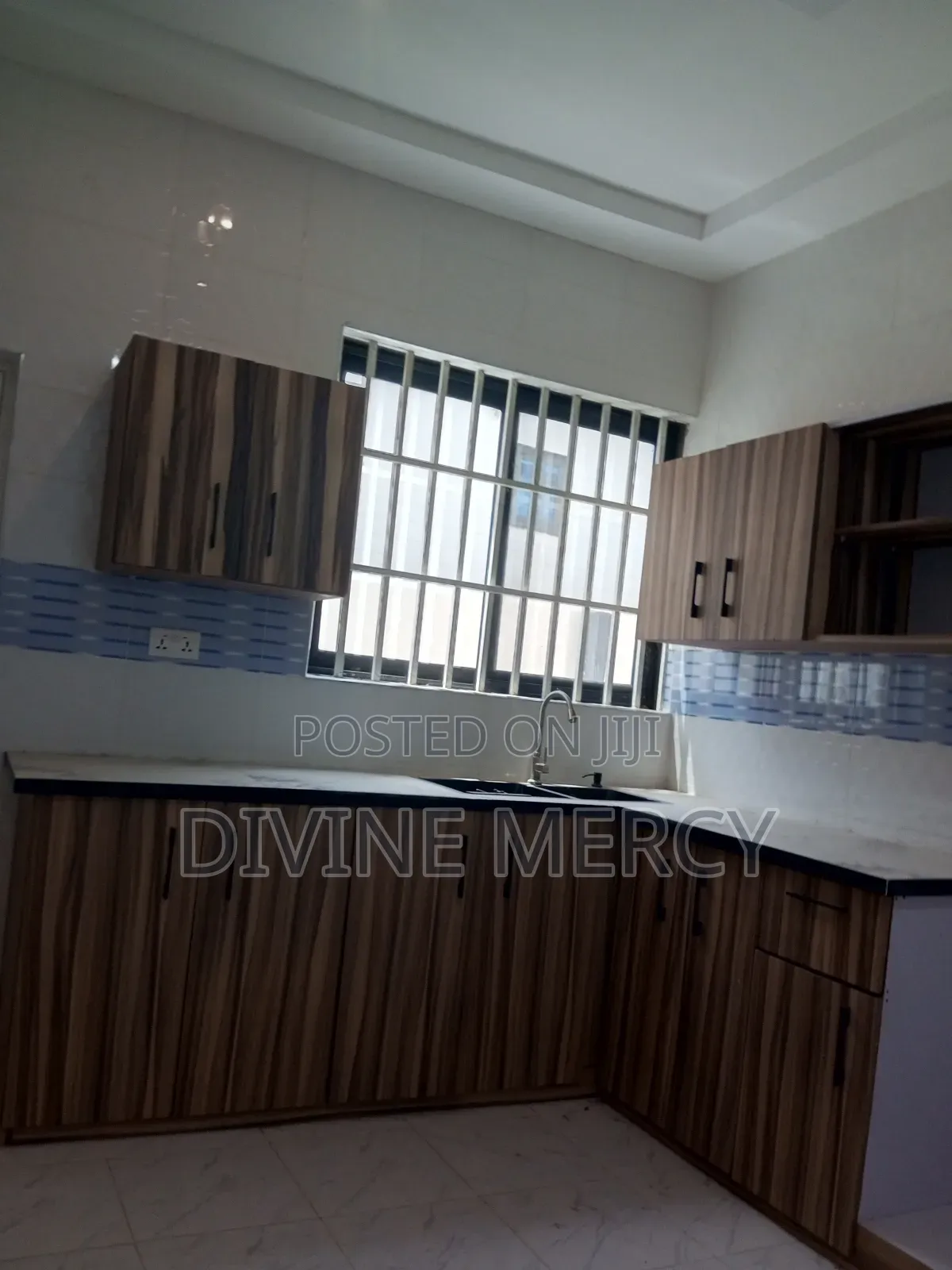 3bdrm Apartment in Adade Kasoa, Awutu Senya East Municipal for sale