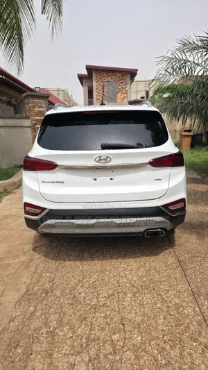 Hyundai Santa Fe Limited Ultimate AWD 2018 White