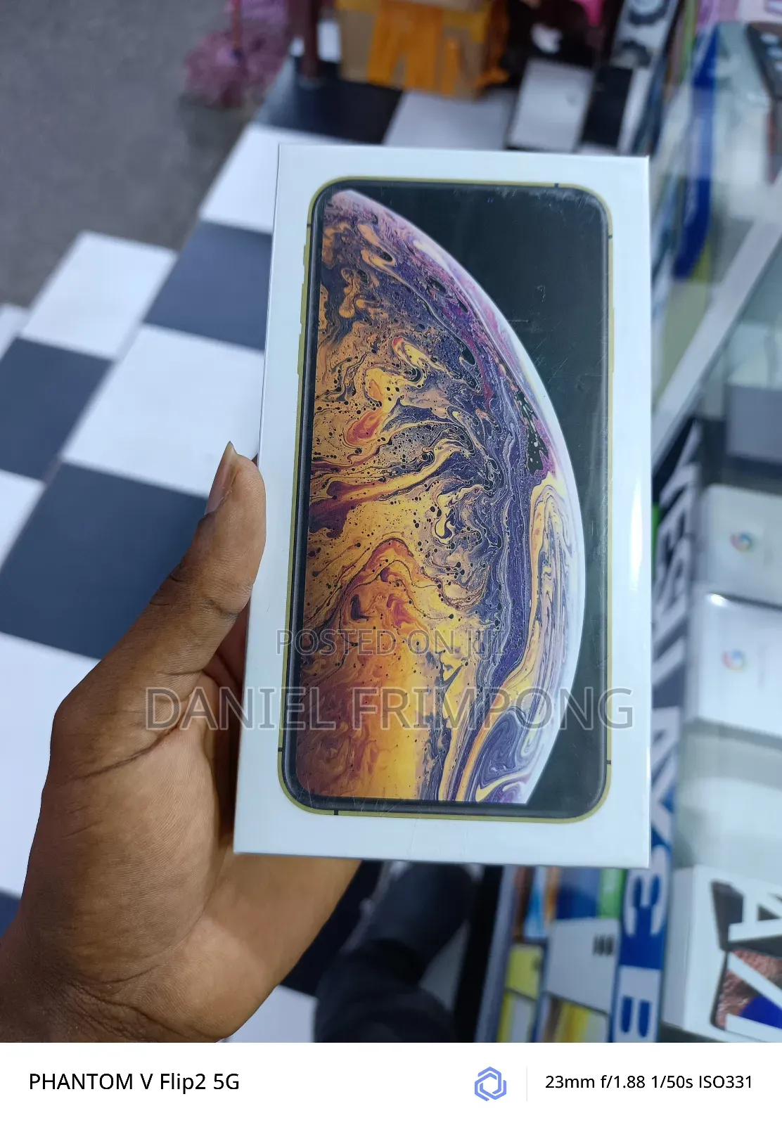 New Apple iPhone XS Max 64 GB Gold