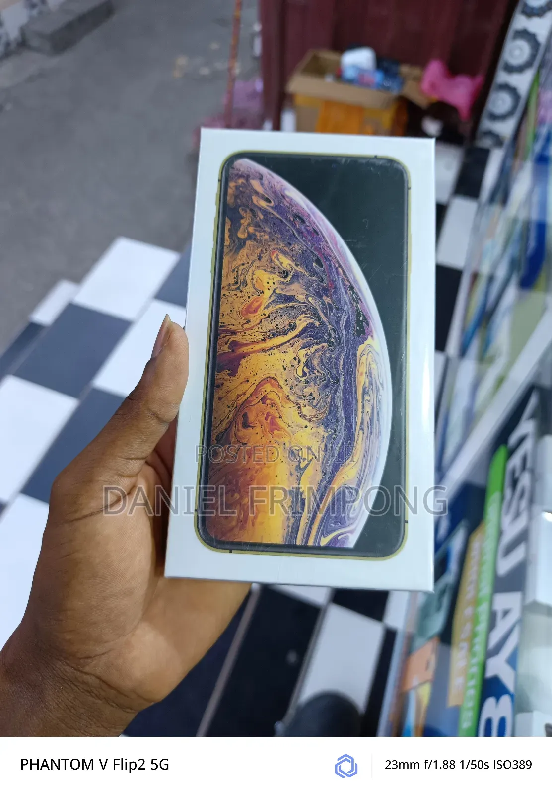 New Apple iPhone XS Max 64 GB Gold