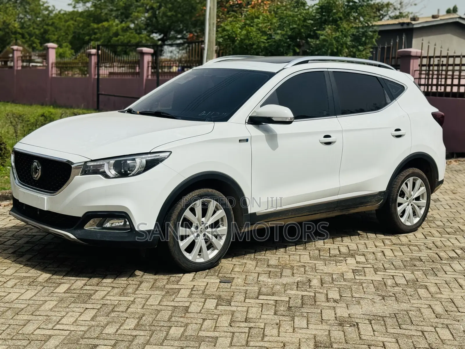 MG ZT 2017 White