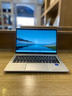 Laptop HP EliteBook 830 G8 16GB Intel Core i5 SSD 256GB