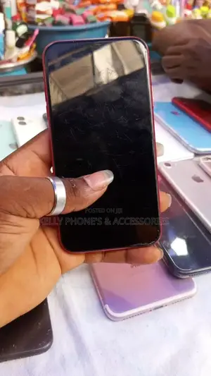 Apple iPhone 11 128 GB Red