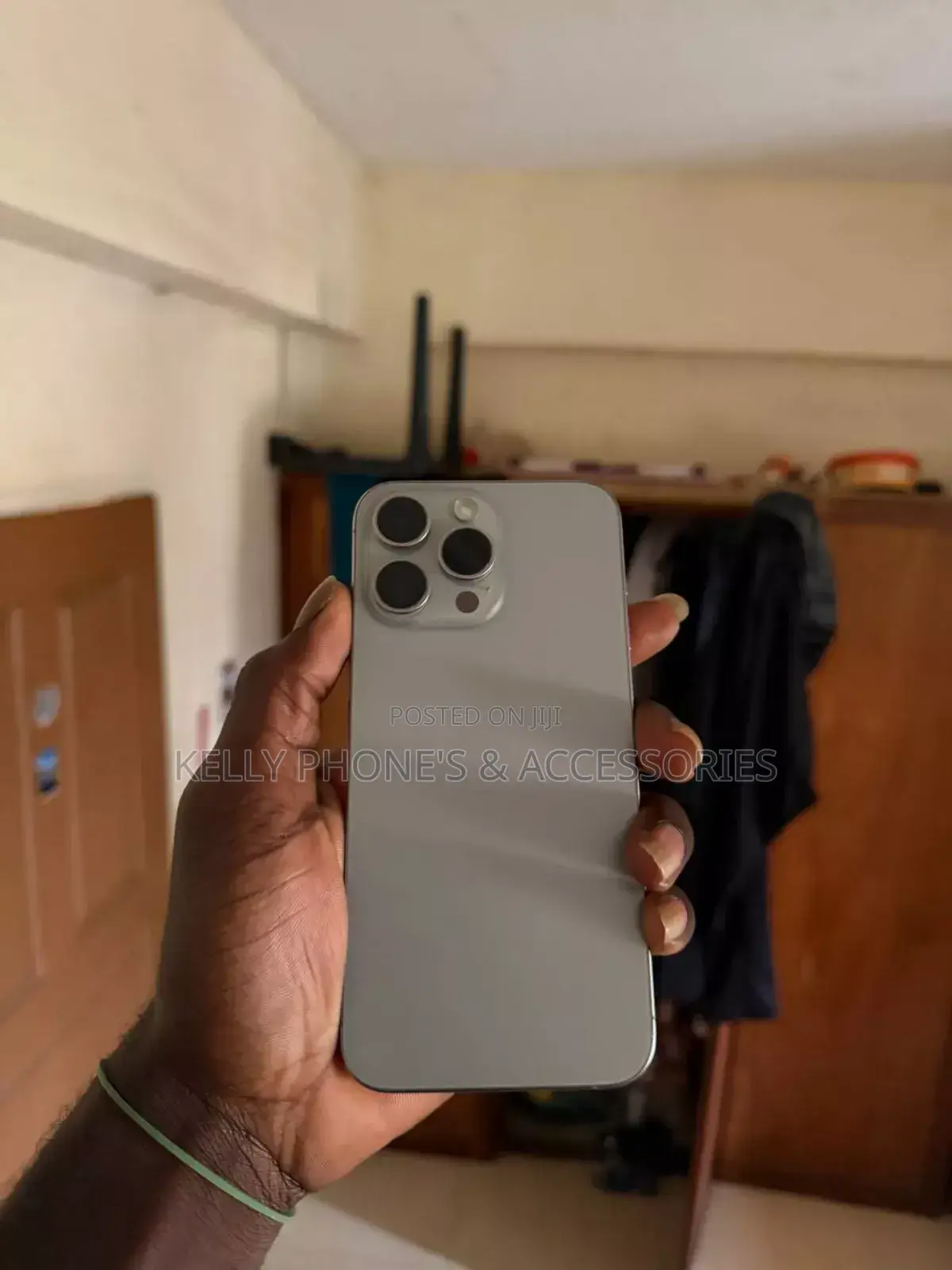 Apple iPhone 15 Pro Max 256 GB Gold