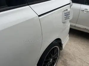 Toyota Voxy 2012 White