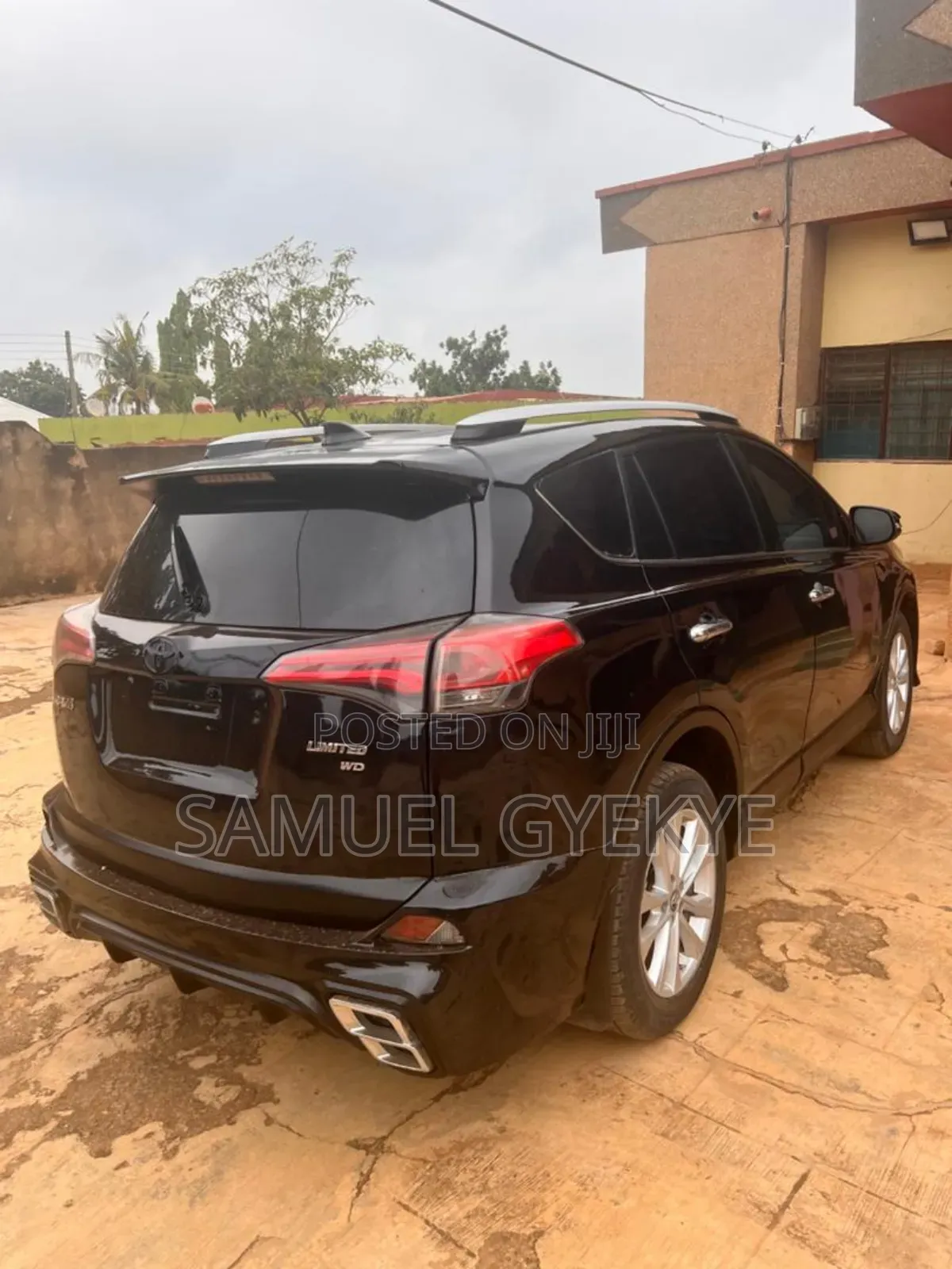 Toyota RAV4 Limited AWD (2.5L 4cyl 6A) 2017 Black