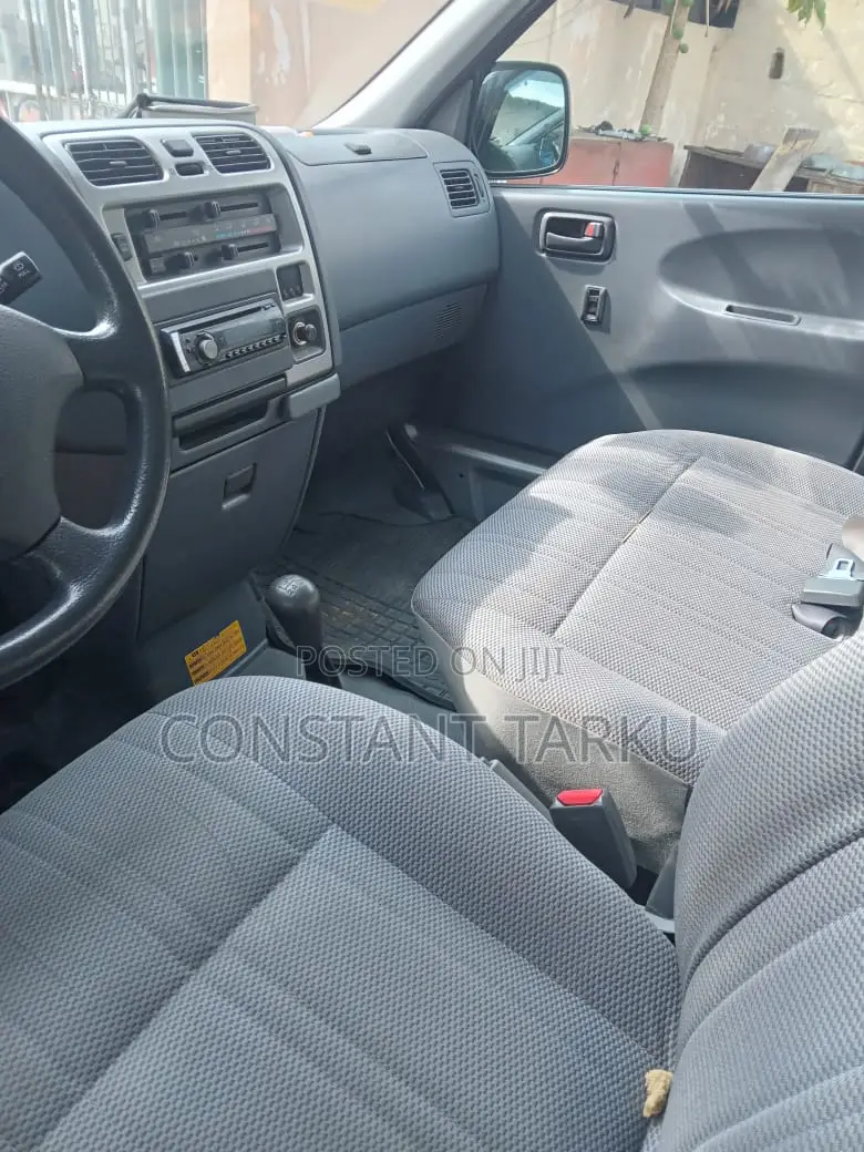 Toyota HiAce 2010 Grey
