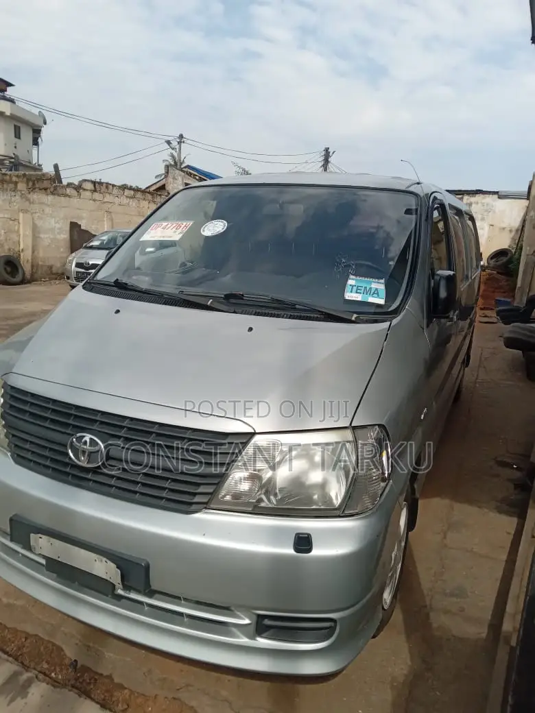 Toyota HiAce 2010 Grey