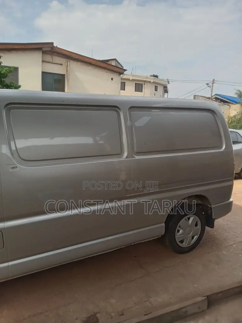 Toyota HiAce 2010 Grey