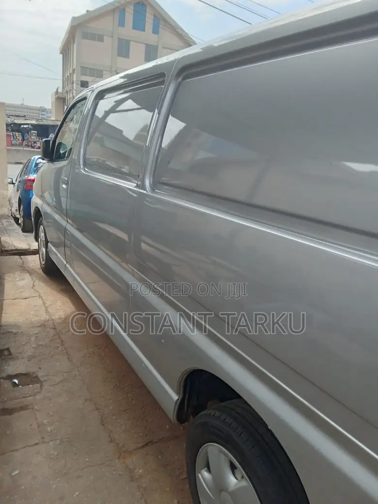 Toyota HiAce 2010 Grey