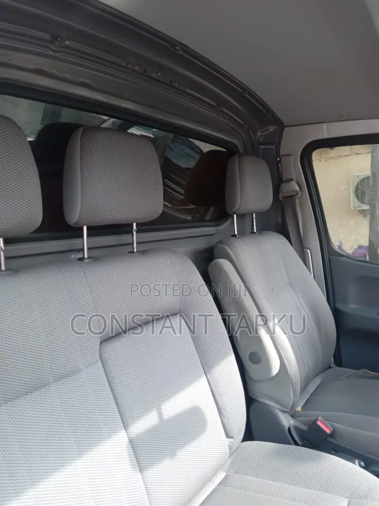 Toyota HiAce 2010 Grey
