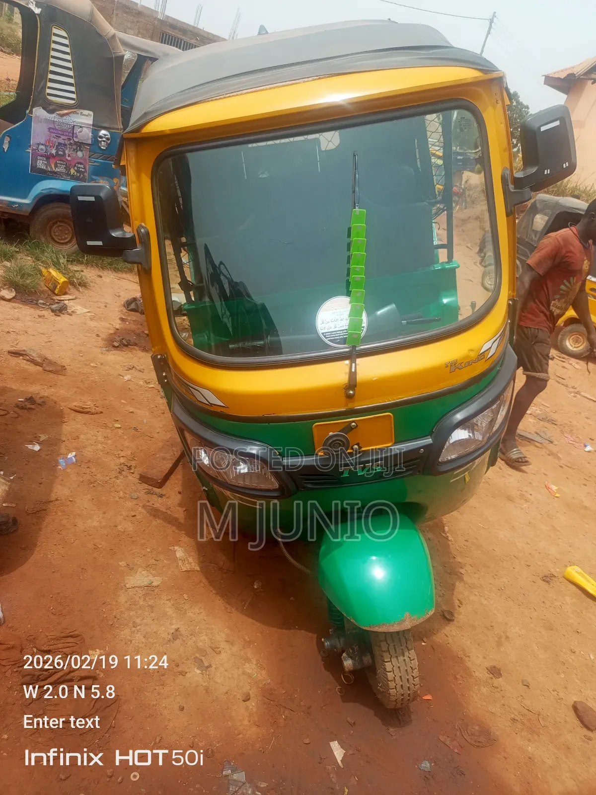 TVS Metro Plus 2025 Blue