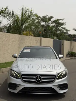 Mercedes-Benz E300 4Matic AWD Sedan (2.0L 4cyl 9A) 2017 Silver