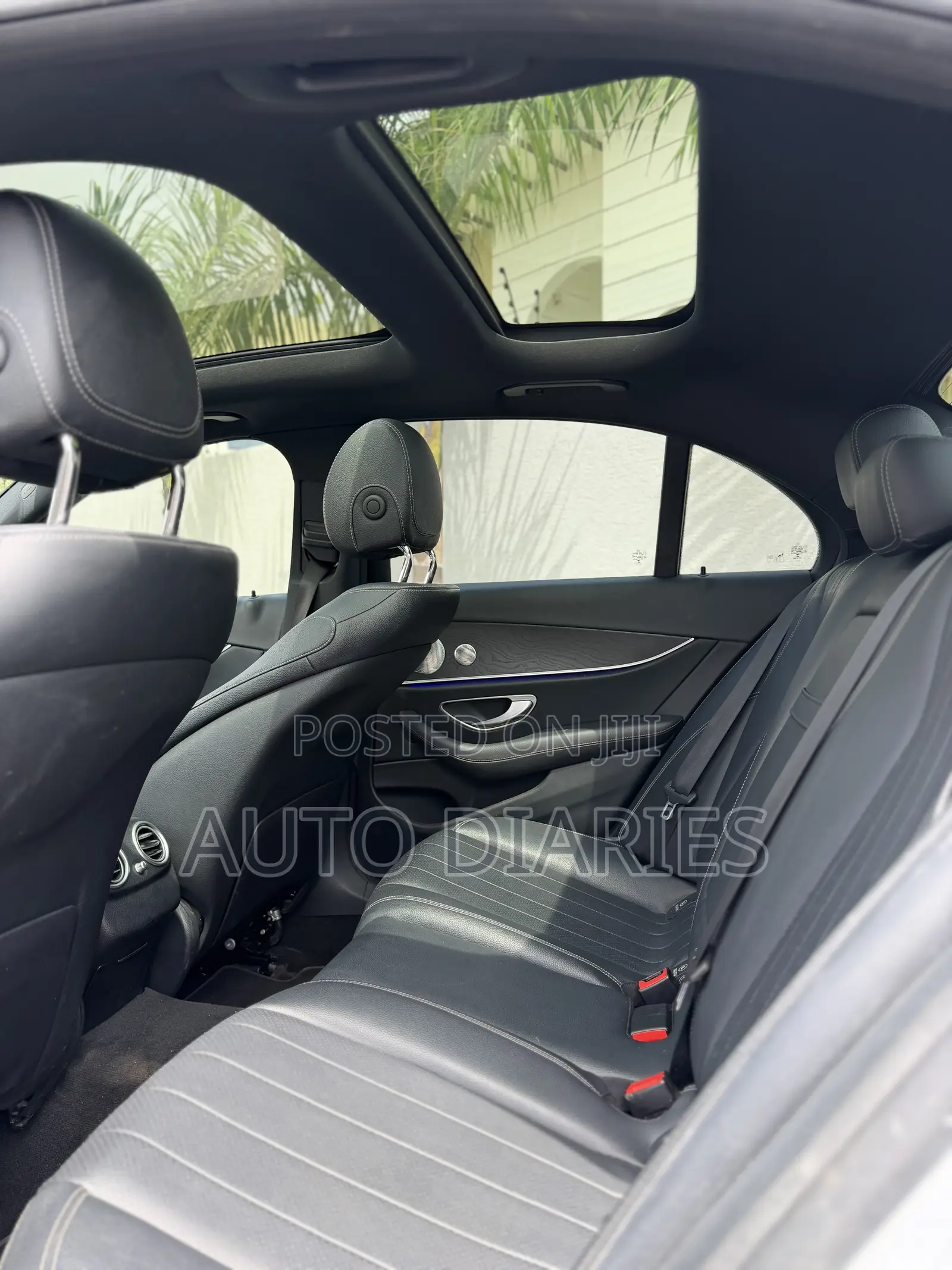 Mercedes-Benz E300 4Matic AWD Sedan (2.0L 4cyl 9A) 2017 Silver